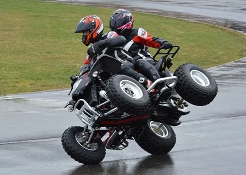 Longest Tandem ATV Side-Wheelie completed by Yannick Dupont and Dalila Ouadah